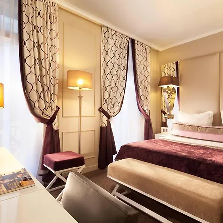 Galileo Champs Elysées Hotel Parigi
