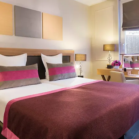 Hotel Galileo Champs Elysées 4*