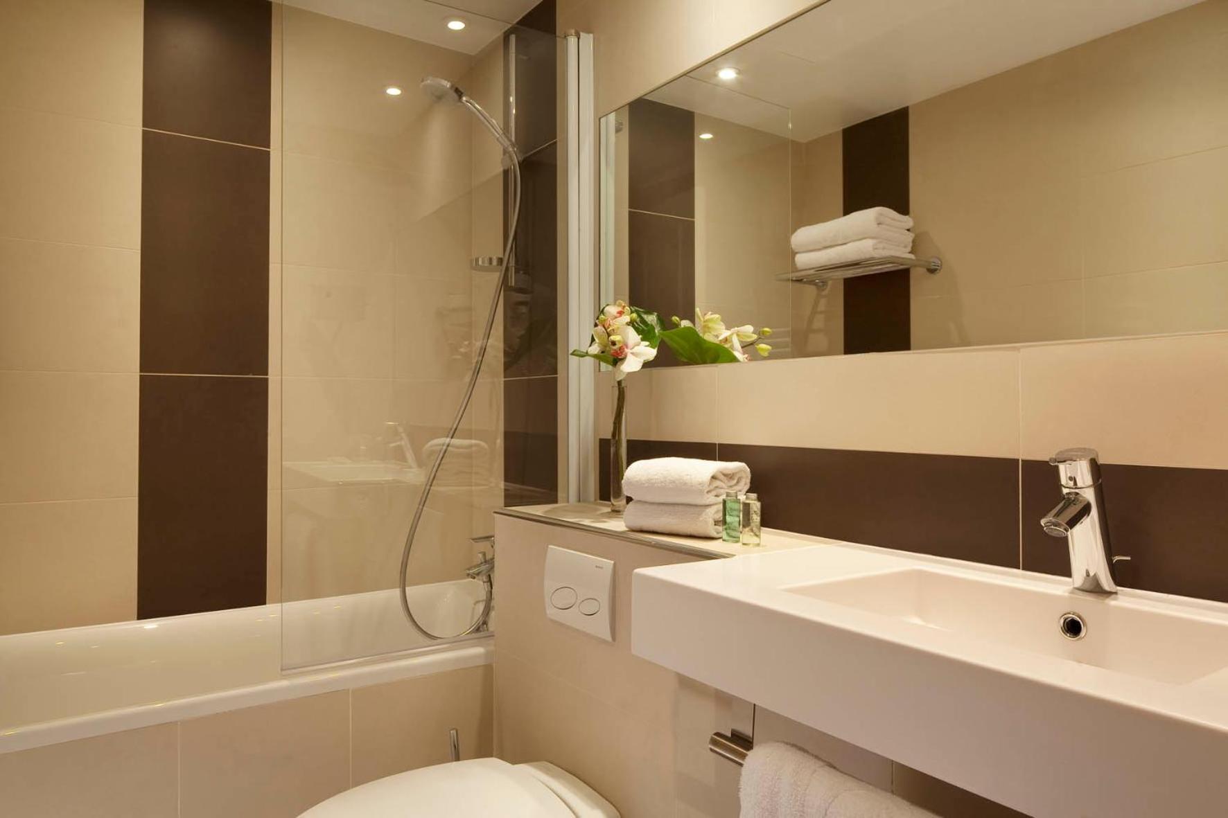 Galileo Champs Elysees Hotel